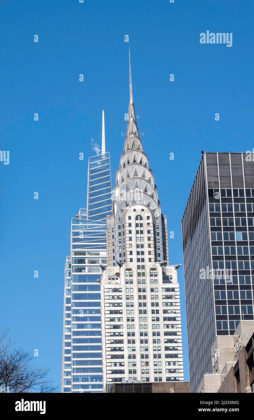 One Vanderbilt und das Chrysler Building präsentieren neue und alte ikonische Wolkenkratzer in New York City, USA 2022 Stockfoto