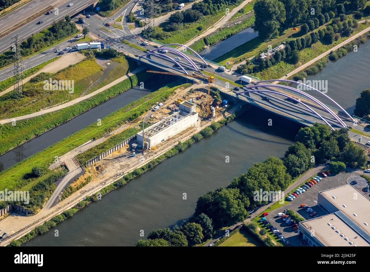 Luftaufnahme, Baustelle zwischen Rhein-Herne-Kanal und Emscher an der Osterfelder Straße Brücke in Vondern, Oberhausen, Ruhrgebiet, Stockfoto