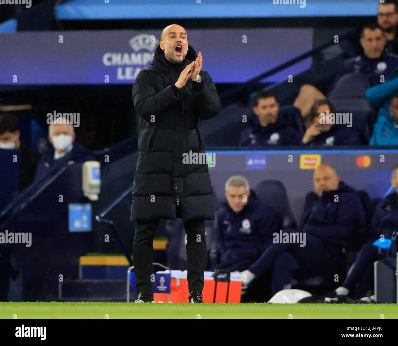 PEP Guardiola die Managerin von Manchester City am Rande des Spiels Stockfoto