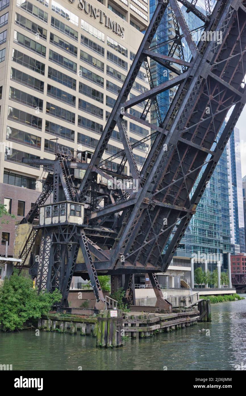 Historische Kinzie Street Eisenbahnbrücke Stockfoto