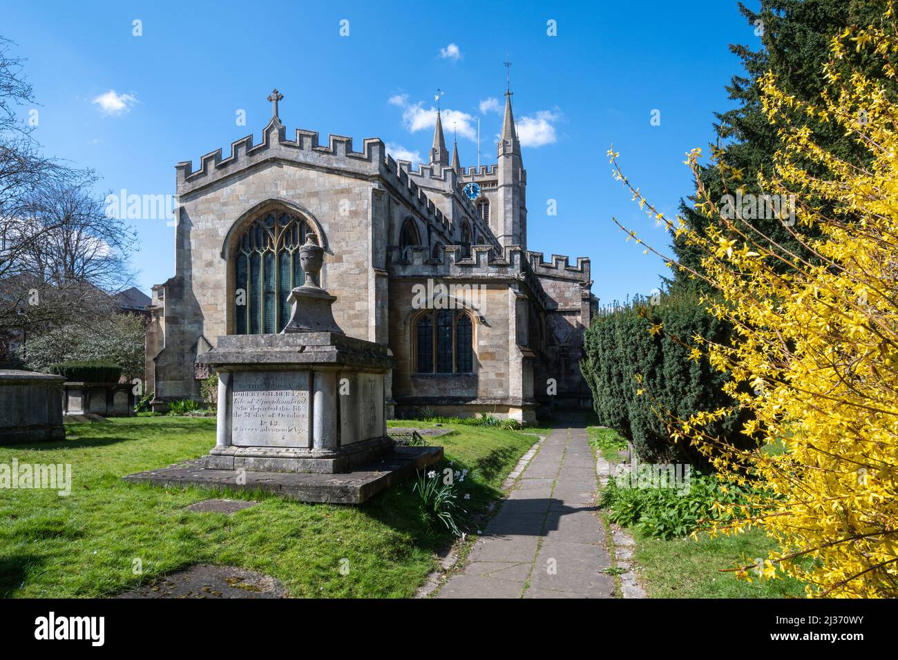 St. Nicolas Church in Newbury, Bekshire, England, Großbritannien, im Frühjahr Stockfoto