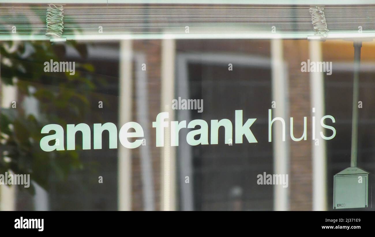 Amsterdam, Niederlande - 1 2014. Mai: Anne Frank Haus (Huis) auf Glasfenster, Anne Frank ist berühmt für ihr Kriegstagebuch eines jungen Mädchens. Stockfoto