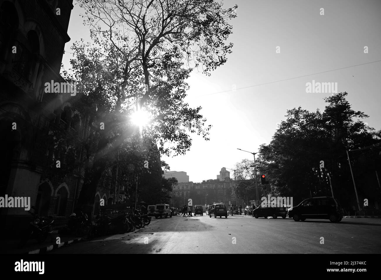 Straßen von Mumbai in schwarz-weiß Stockfoto