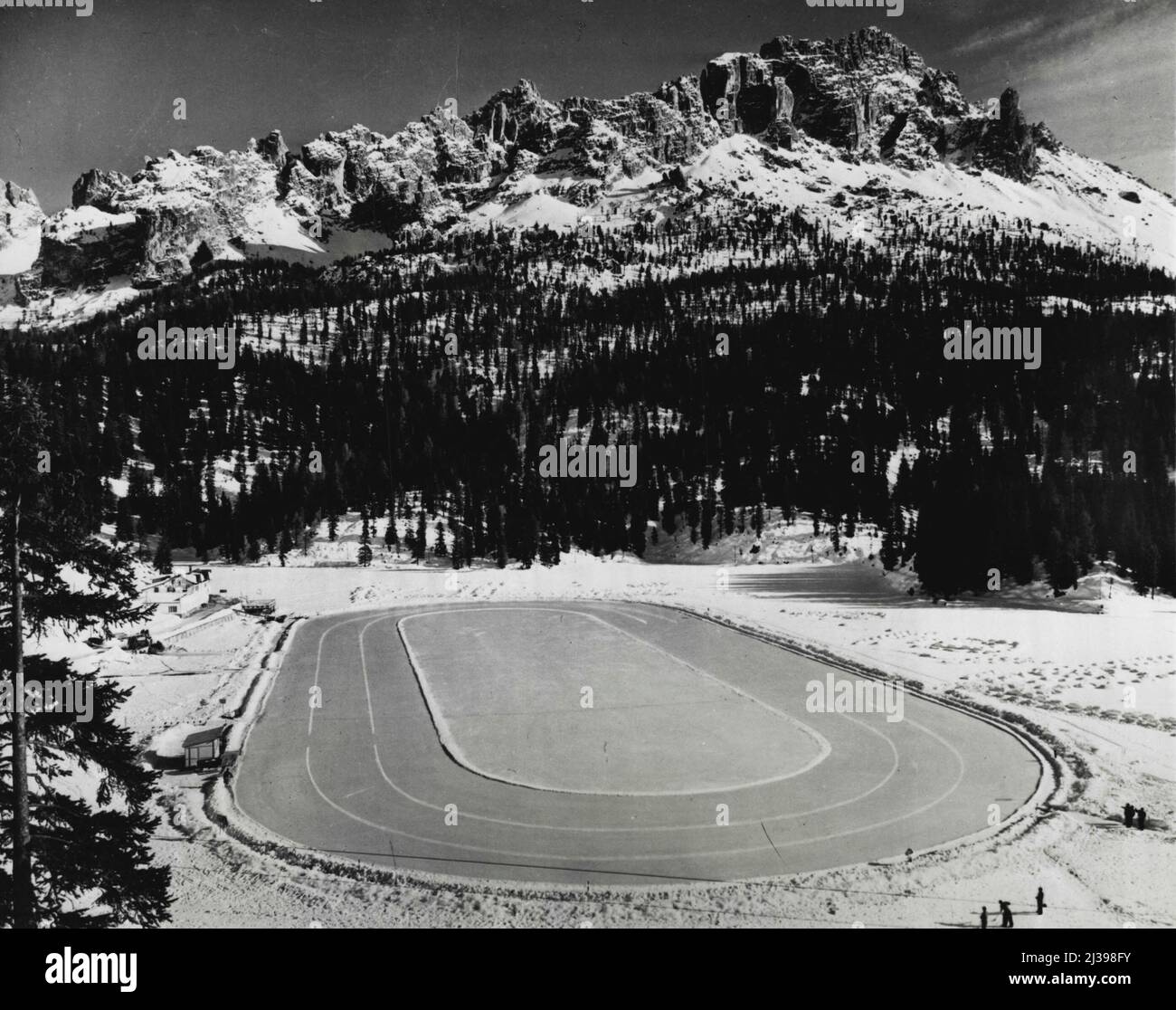 Dolomiten historisch und archiviert -Fotos und -Bildmaterial in hoher  Auflösung – Alamy