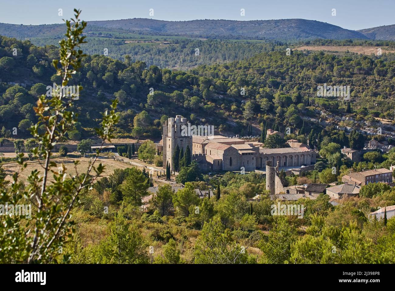 Lagrasse ist eine Gemeinde im Departement Aude in Südfrankreich. Lagrasse ist Teil des Vereins Les Plus Beaux Villages de France. Stockfoto
