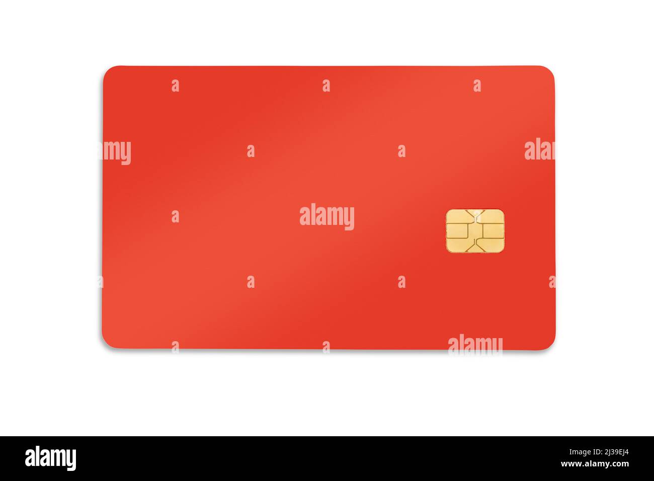 Leere rote Kreditkarte mit Chip. Isoliert auf weißem, Beschneidungspfad enthalten, Kopierplatz auf der Karte Stockfoto