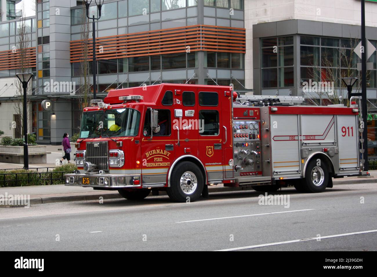 Ein Feuerwehrauto auf der Straße von Burnaby, British Columbia, Kanada Stockfoto