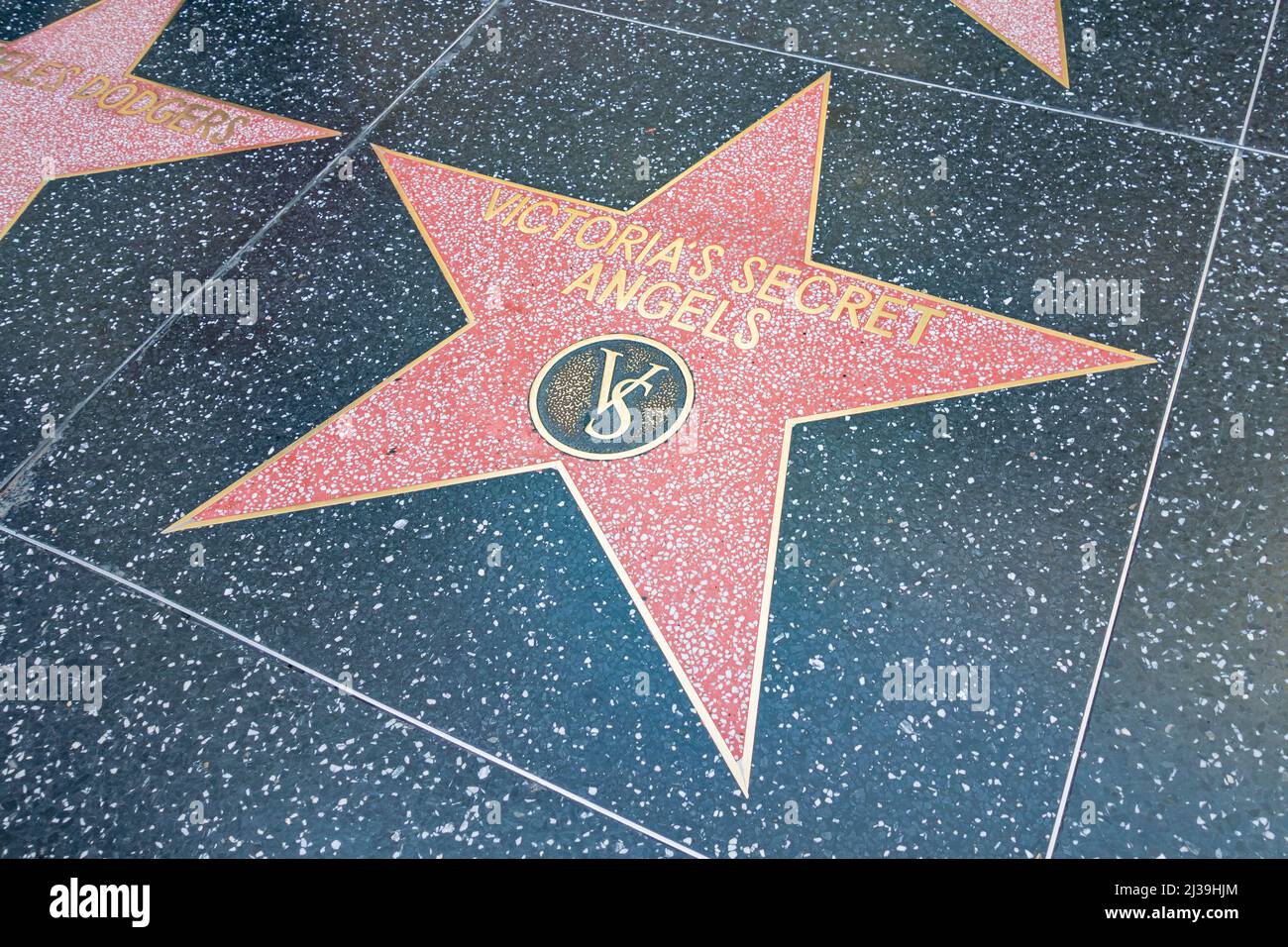 Victoria's Secret Angels Star auf dem Hollywood Walk of Fame in Hollywood, Los Angeles, Kalifornien, USA an einem bewölkten Tag. Stockfoto