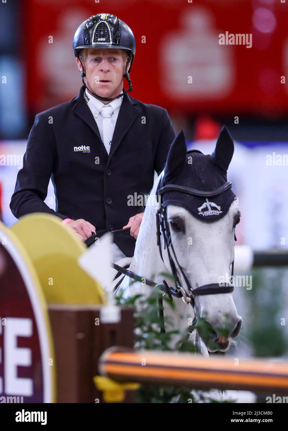 Leipzig, Deutschland. 07. April 2022. Marcus Ehning aus Deutschland startet auf Calanda im Finale des Longines Fei Jumping World Cup 1. auf der Leipziger Messe. Quelle: Jan Woitas/dpa/Alamy Live News Stockfoto