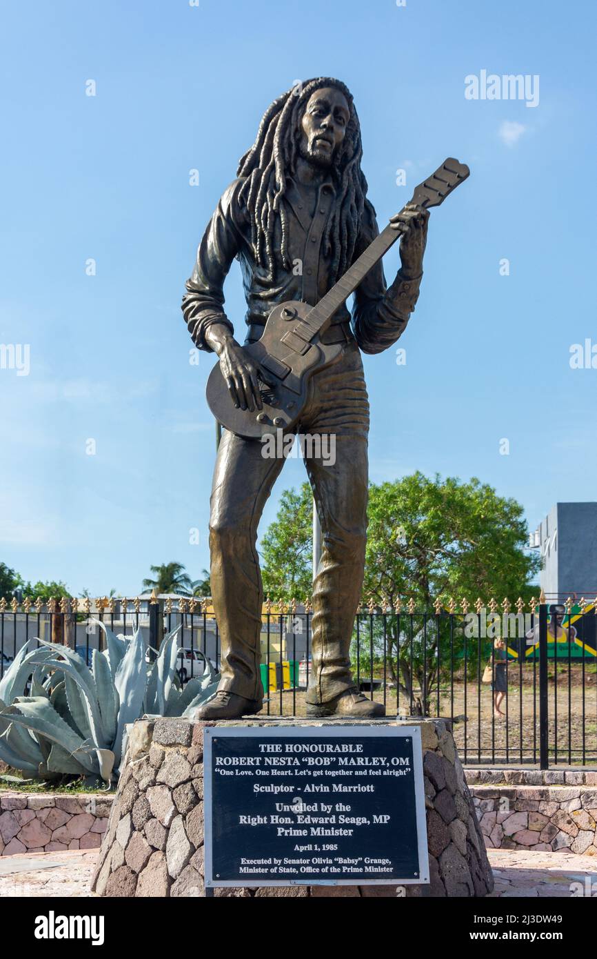 Bob Marley Statue im Independence Park, Kingston, Jamaica, Greater Antilles, Karibik Stockfoto