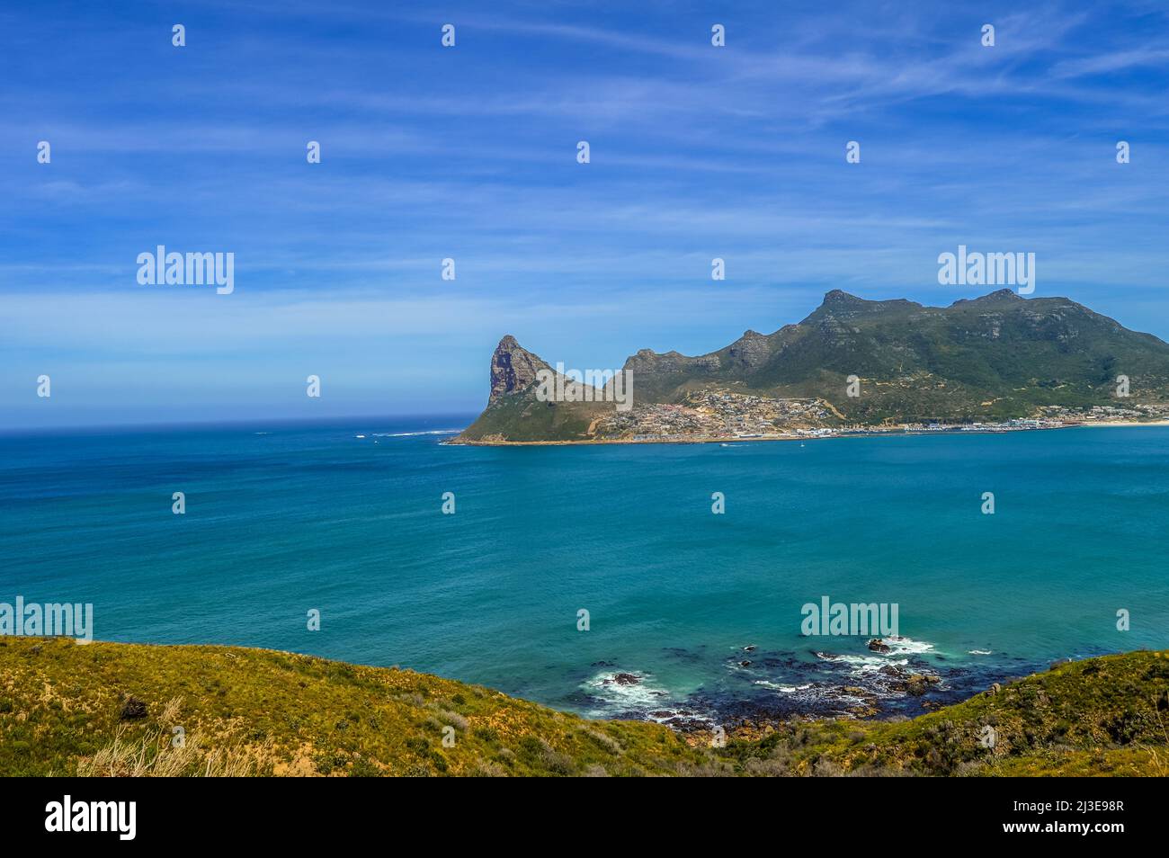 Hout Bay Strand entlang Chapmans Peak Drive in Kapstadt Südafrika Stockfoto