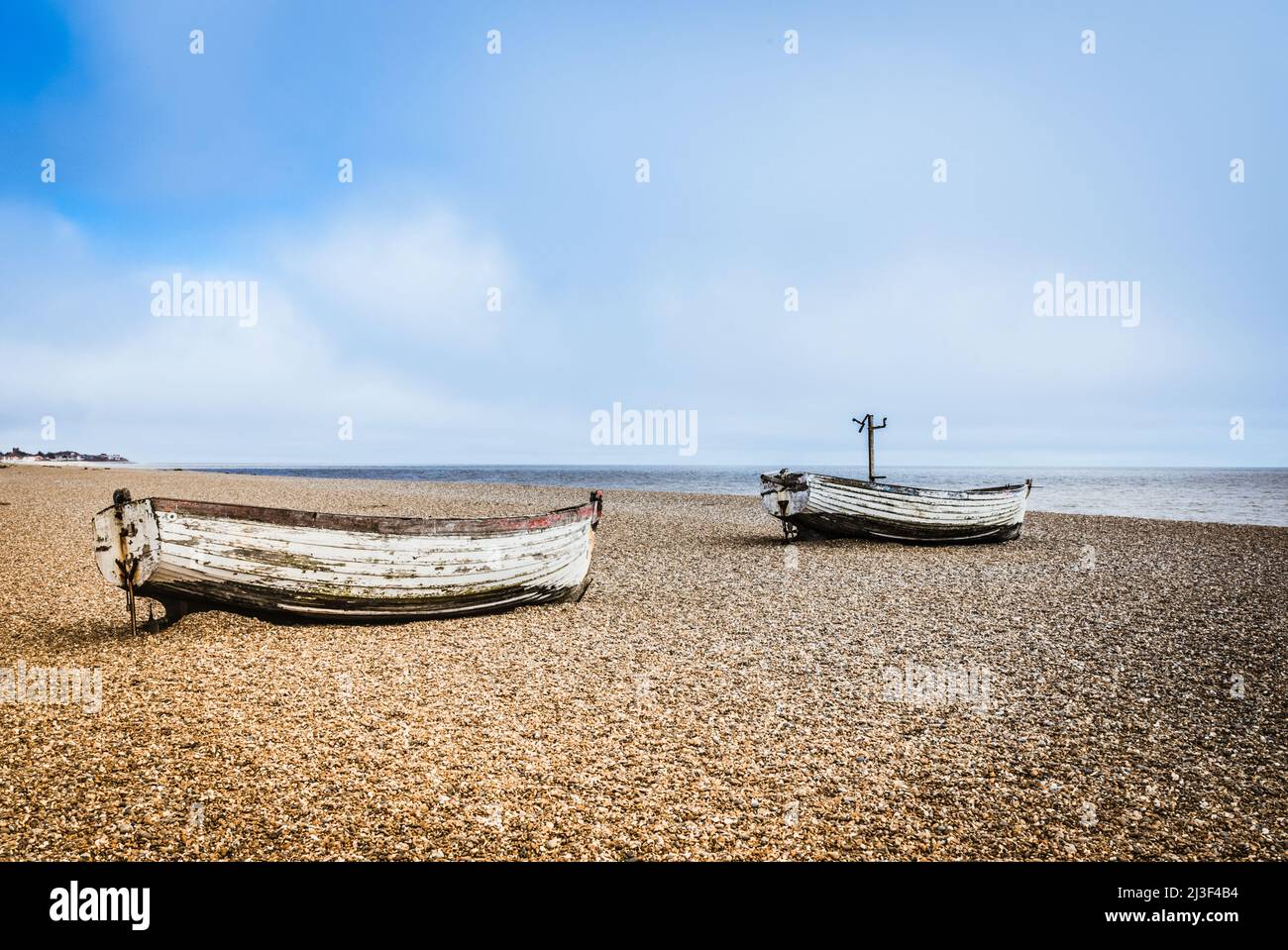 Alte Fischerboote am Strand Stockfoto