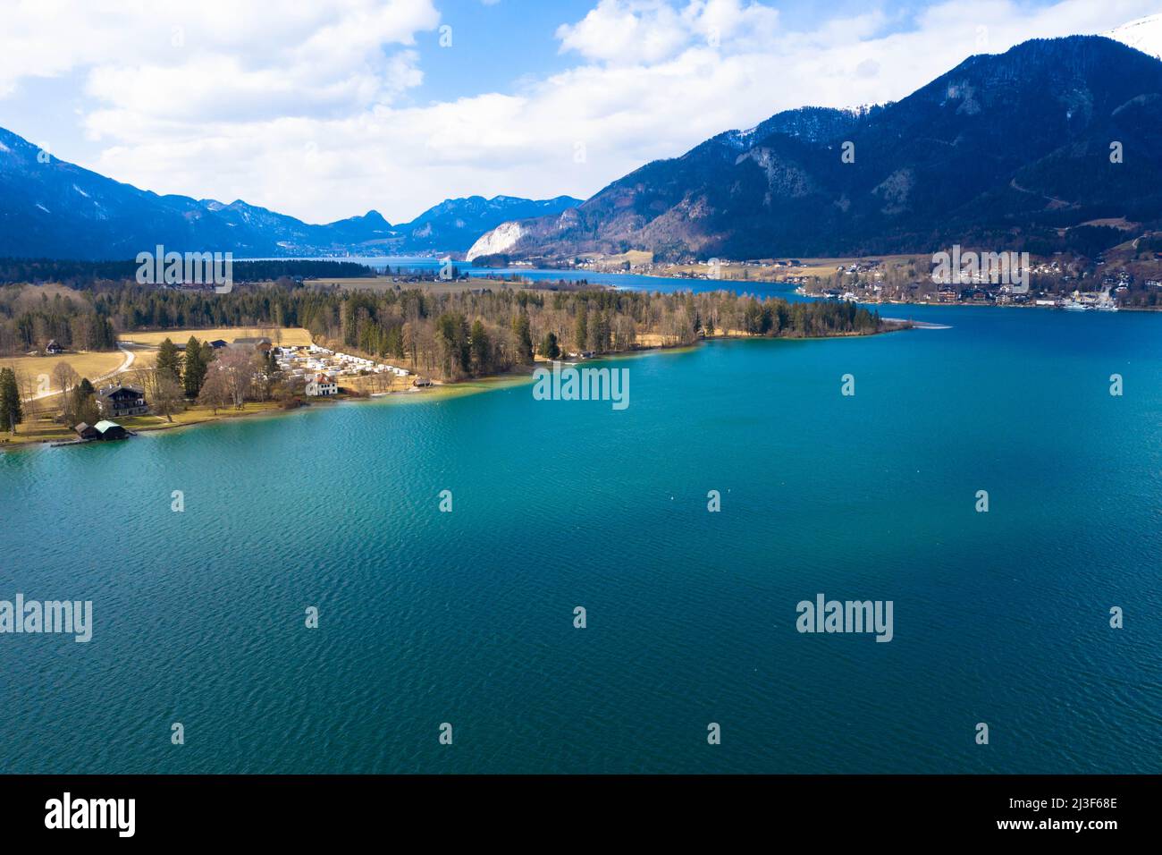 Drohnenfotografie, Fuschlsee ein beliebter See in der Nähe von Salzburg, Oberösterreich, Europa Stockfoto