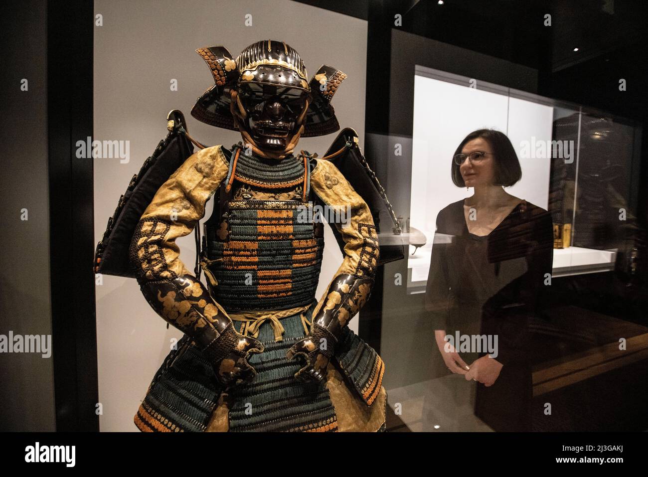 Königliche Sammlung:Japan: Gerichte und Kultur. Schillernde japanische Schätze aus der Königlichen Sammlung werden in der Queens Gallery, Buckingham Palace, ausgestellt. Stockfoto