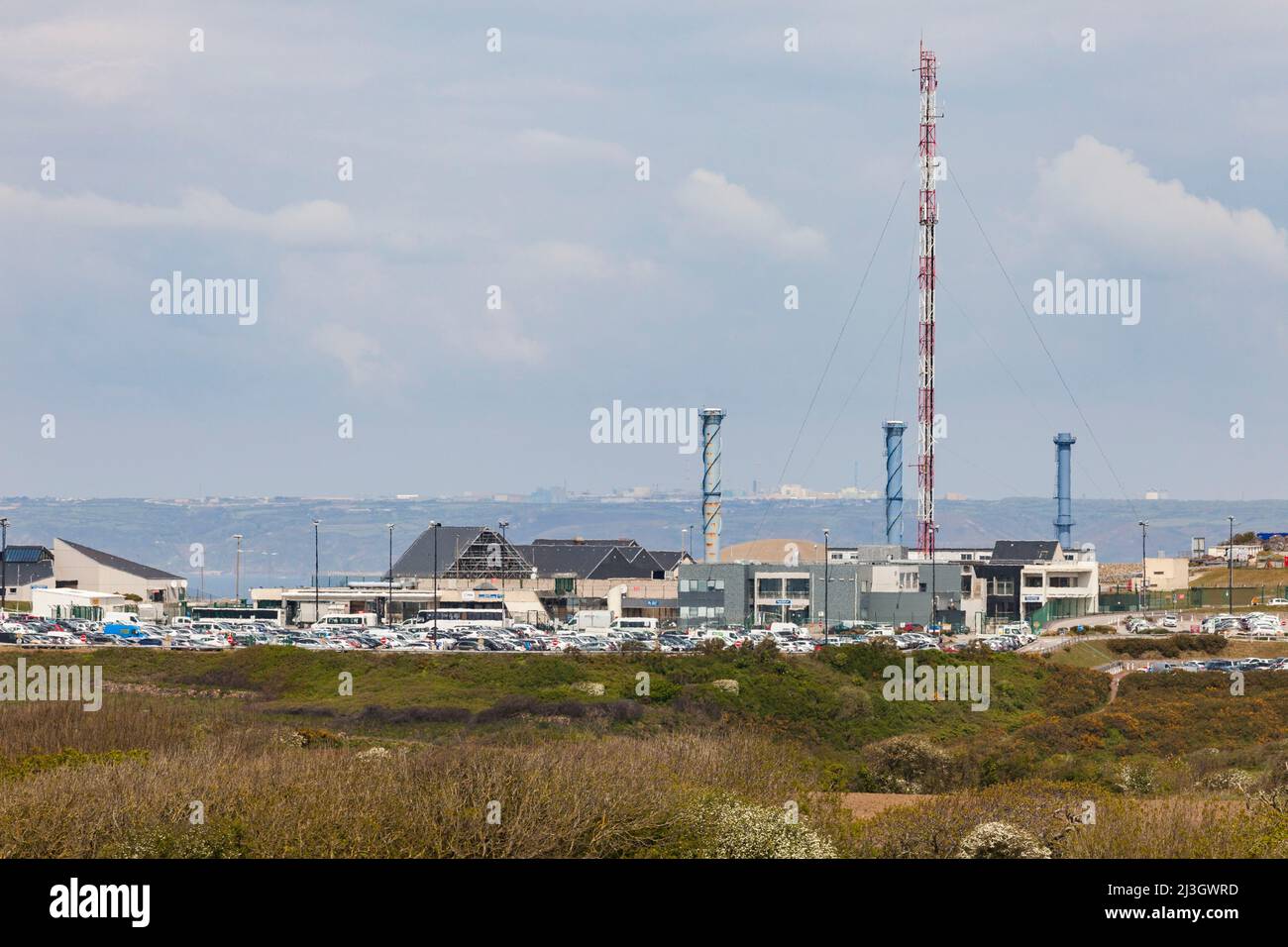 Frankreich, Manche, Cotentin, Flamanville, Kernkraftwerk und La Hague-Kernkraftwerk im Hintergrund Stockfoto