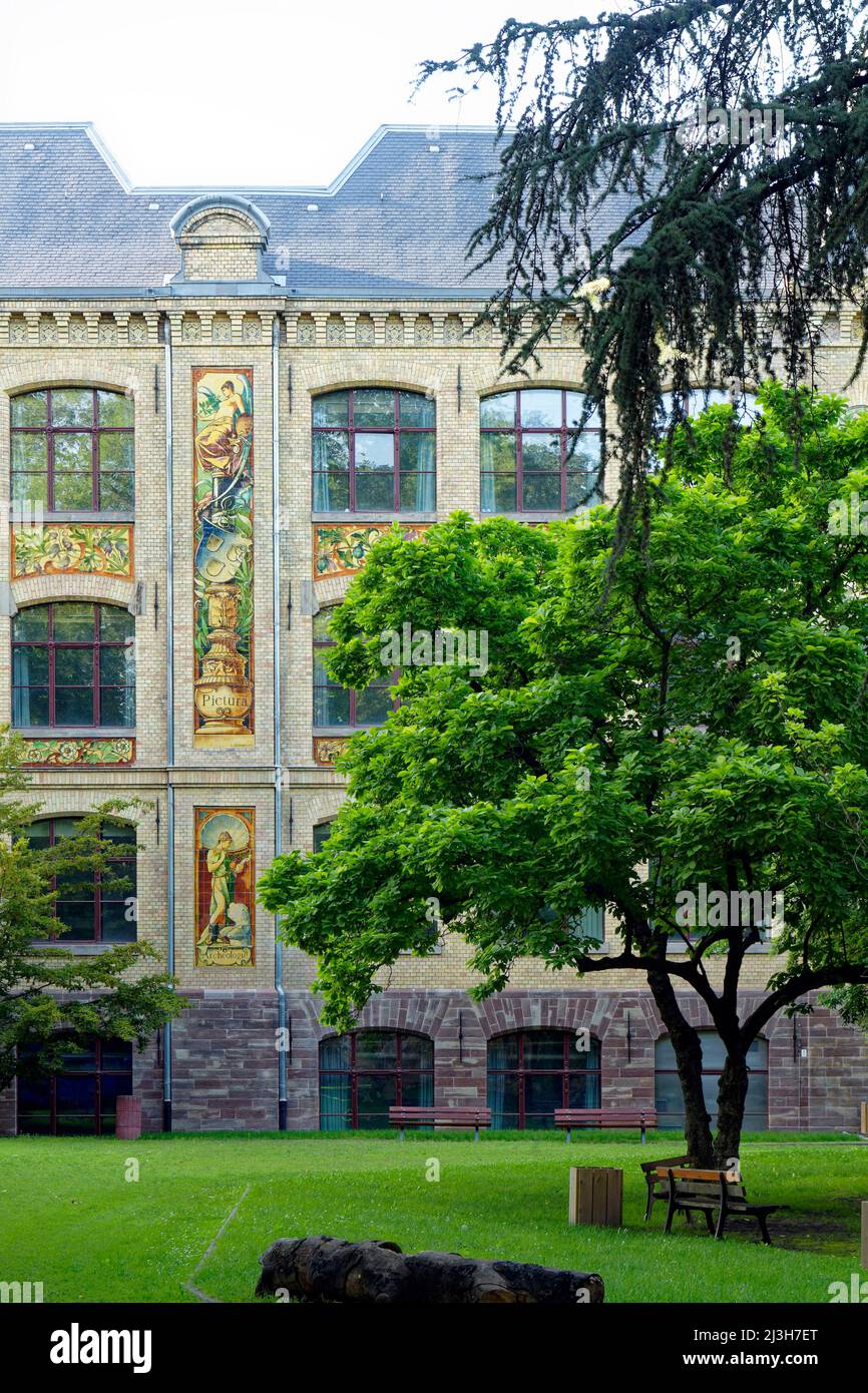 Frankreich, Bas Rhin, Straßburg, Neustadt aus der deutschen Zeit, UNESCO-Weltkulturerbe, Academie-Straße, Kunstgewerbeschule von 1892, Rheinische Kunsthochschule (Haute Ecole des Arts du Rhin), Jugendstil Stockfoto