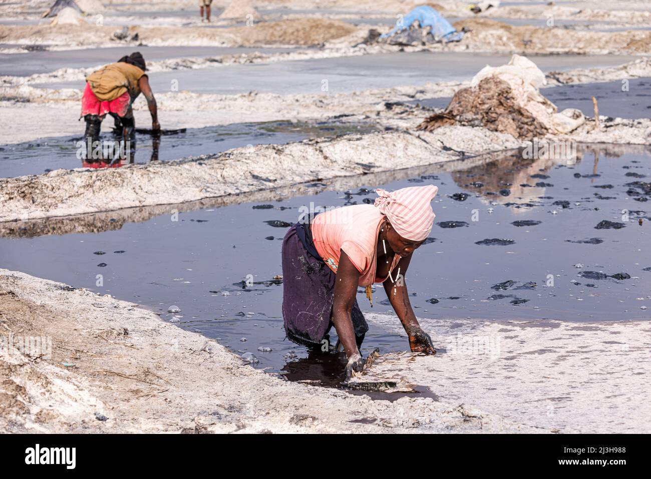 Uganda, Kasese, Kasenyi, Bunyampaka Krater See, die Salzpfannen Stockfoto