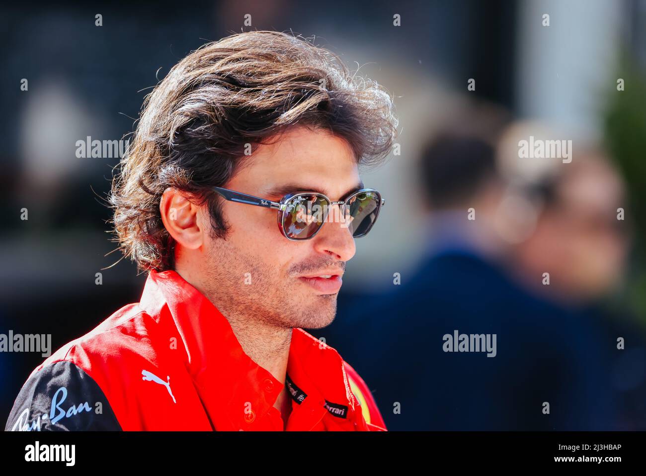 Melbourne, Victoria, Australien. 8. April 2022. MELBOURNE, AUSTRALIEN - 8. APRIL: Carlos Sainz beim Formel-1-Grand-Prix von Australien 2022 am 8.. April 2022 interviewt (Bildquelle: © Chris Putnam/ZUMA Press Wire) Stockfoto