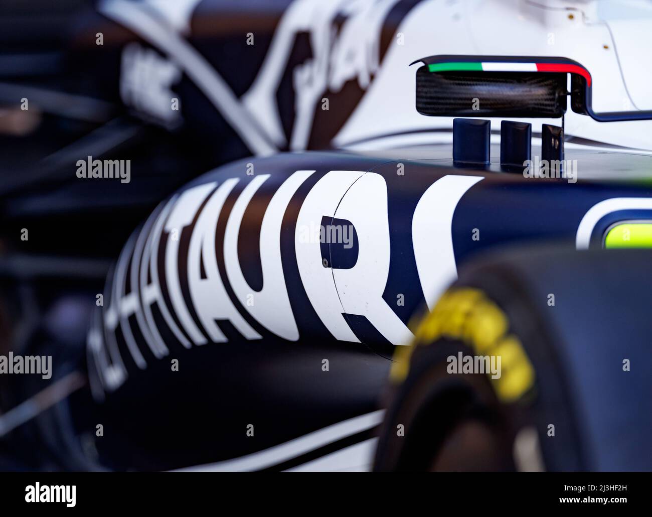 Melbourne, Australien. 08. April 2022. Das Auto von Pierre Gasly (FRA) vom Team AlphaTauri beim Australischen Formel-1-Grand-Prix auf der Albert Park-Grand-Prix-Strecke am 8. April 2022. Quelle: Corleve/Alamy Live News Stockfoto