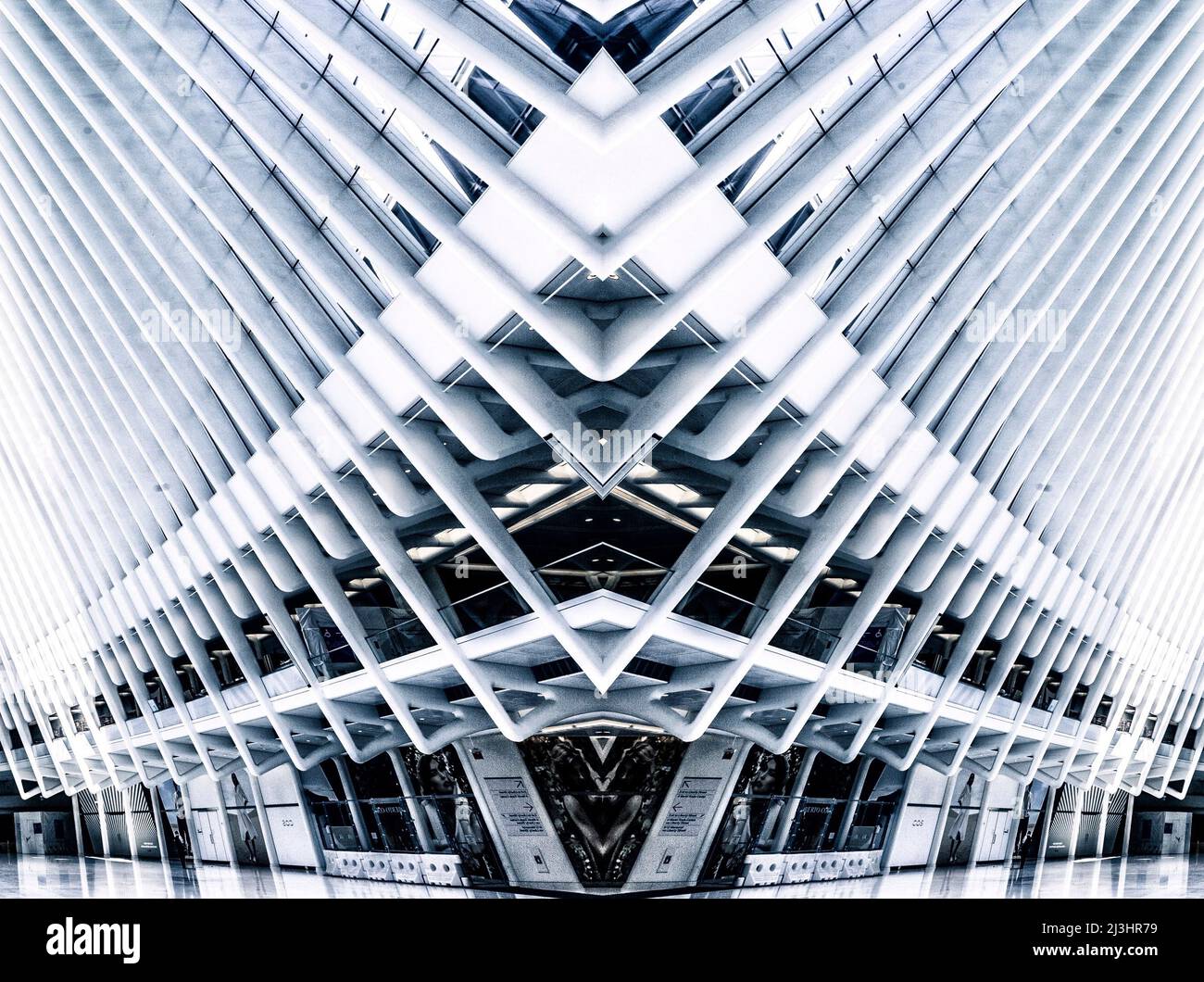 49 Street, New York City, NY, USA, World Trade Center Transportation Hub oder Oculus entworfen von Santiago Calatrava Architekt im Financial District Inside Stockfoto