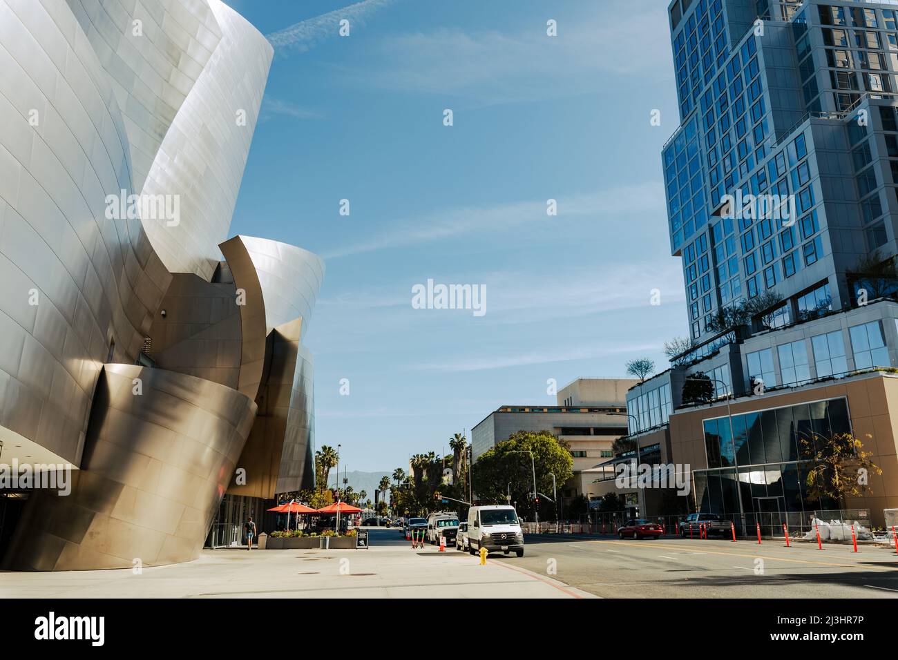 LOS ANGELES, KALIFORNIEN, 24. MÄRZ 2022: Walt Disney Concert Hall in Downtown Los Angeles, Kalifornien, USA. Stockfoto