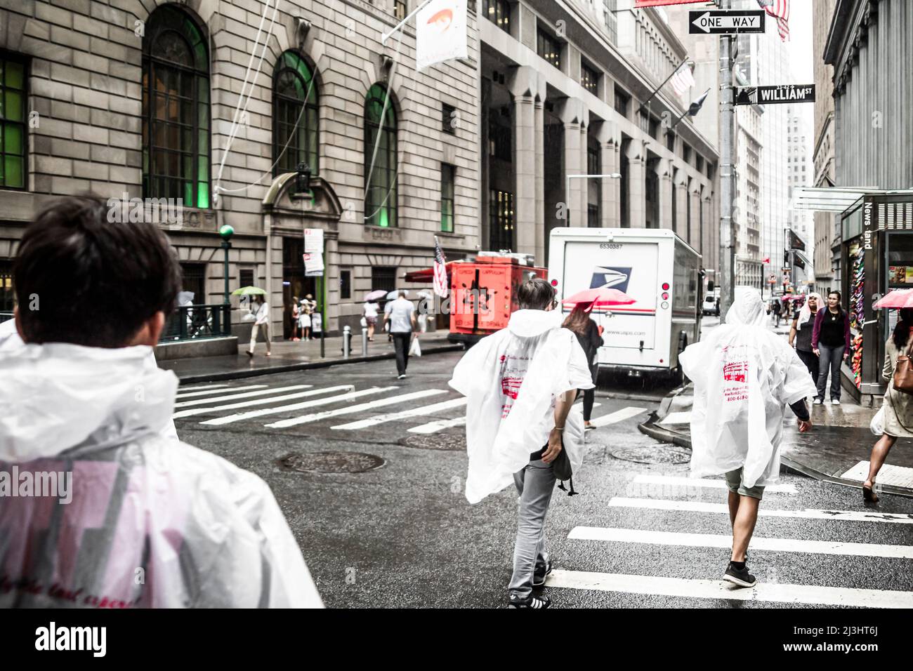 Finanzdistrikt, New York City, NY, USA, New York Stock Exchange. Die NYSE hat ihren Ursprung bereits im Jahr 1792 und ist nach Marktkapitalisierung derzeit die größte Börse der Welt. Stockfoto