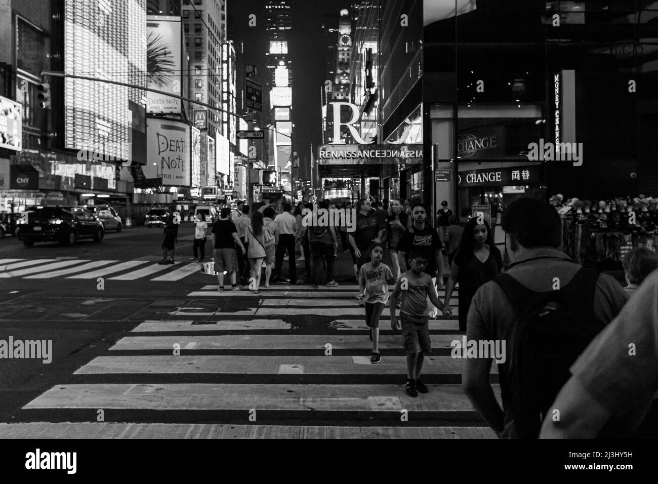 Theaterviertel, New York City, NY, USA, Neon Lights am Times Square Stockfoto