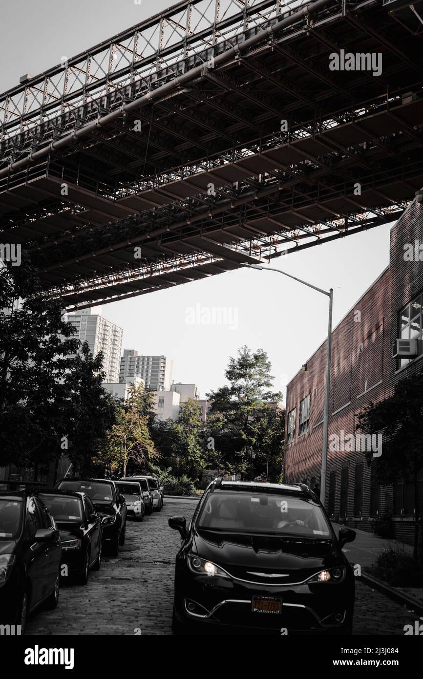 DER FAMILIENGARTEN MAX, New York City, NY, USA, unter der (Manhattan-) Brücke Stockfoto