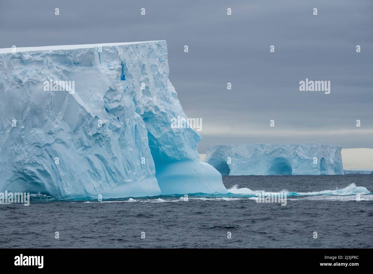 Antarktis, Südsee, Südliche Orkney-Inseln, Krönungsinsel, Iceberg Bay. Stockfoto
