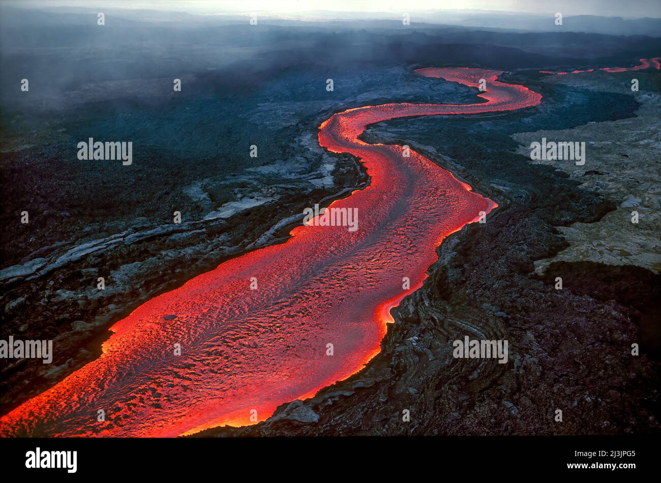 Fluss Lava fließt in Richtung Hilo, Mauna Loa Eruption, Big Island of Hawaii 4/84 Stockfoto