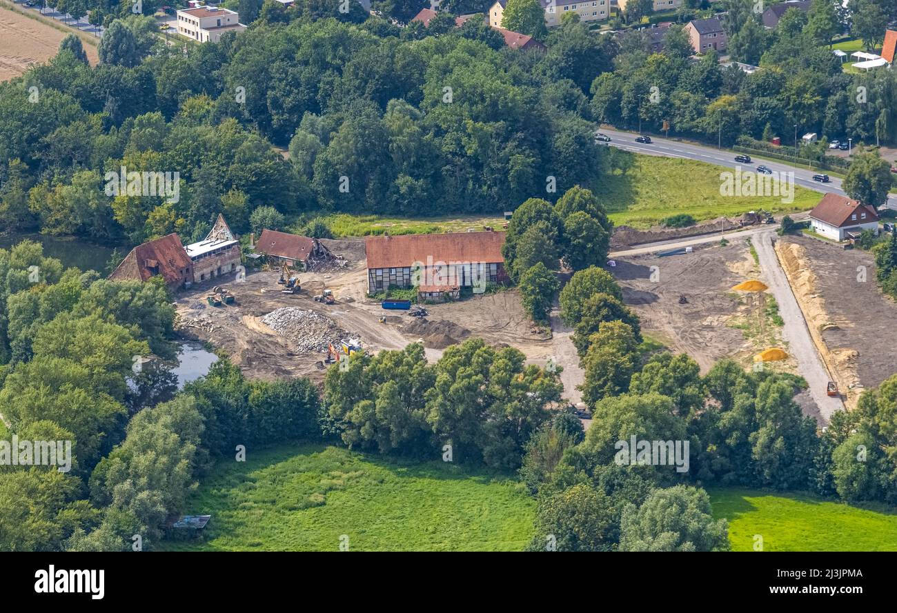Luftaufnahme, Baustelle und Sanierung der Schlossmühle am Mühlengraben am Mühlenteich im Landkreis Heessen, Hamm, Ruhrgebiet, Stockfoto