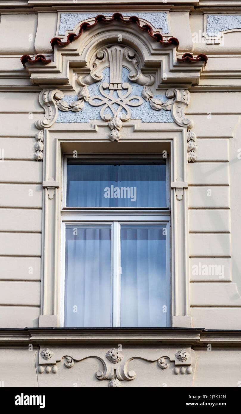 Fenster eines alten Gebäudes, Prag Stockfoto Fenster eines alten Gebäudes, Prag Stockfoto