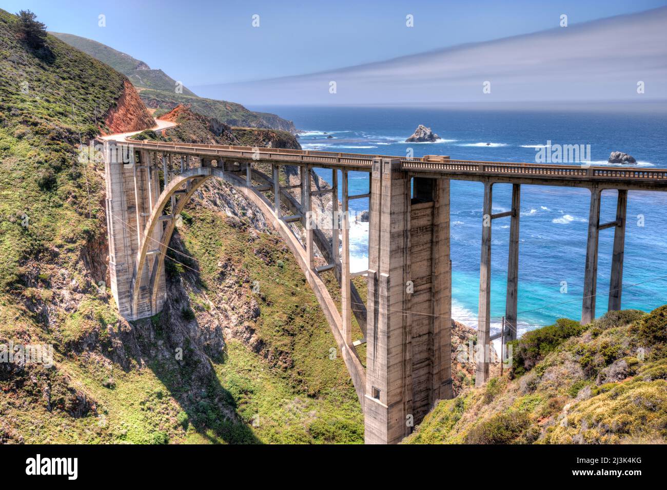 Blick auf die Bixby Bridge am Highway 1, Kalifornien Stockfoto