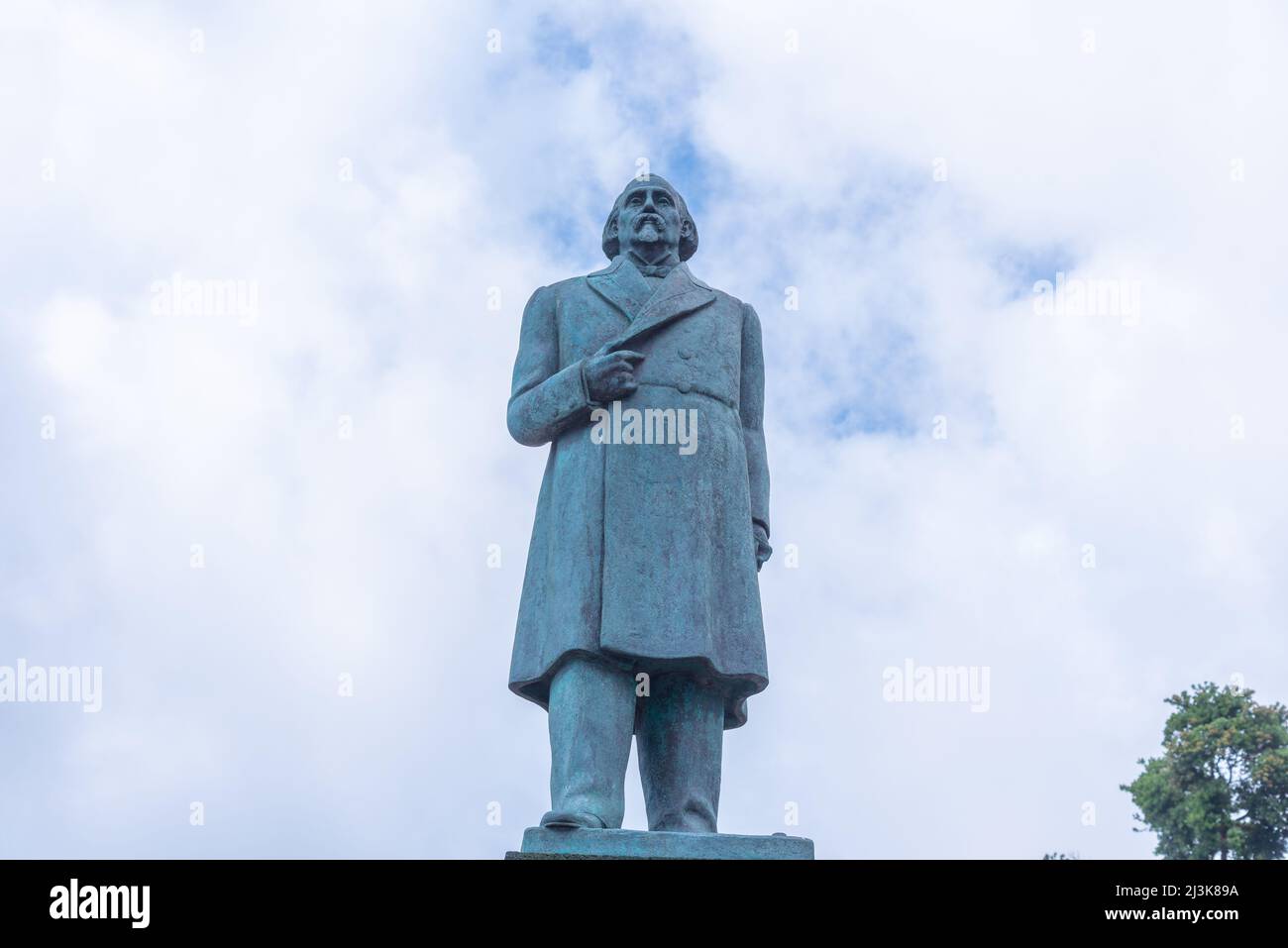 Horta, Portugal, 29. Juni 2021: Statue von Dr. Manuel de Arriaga in Horta, Portugal. Stockfoto