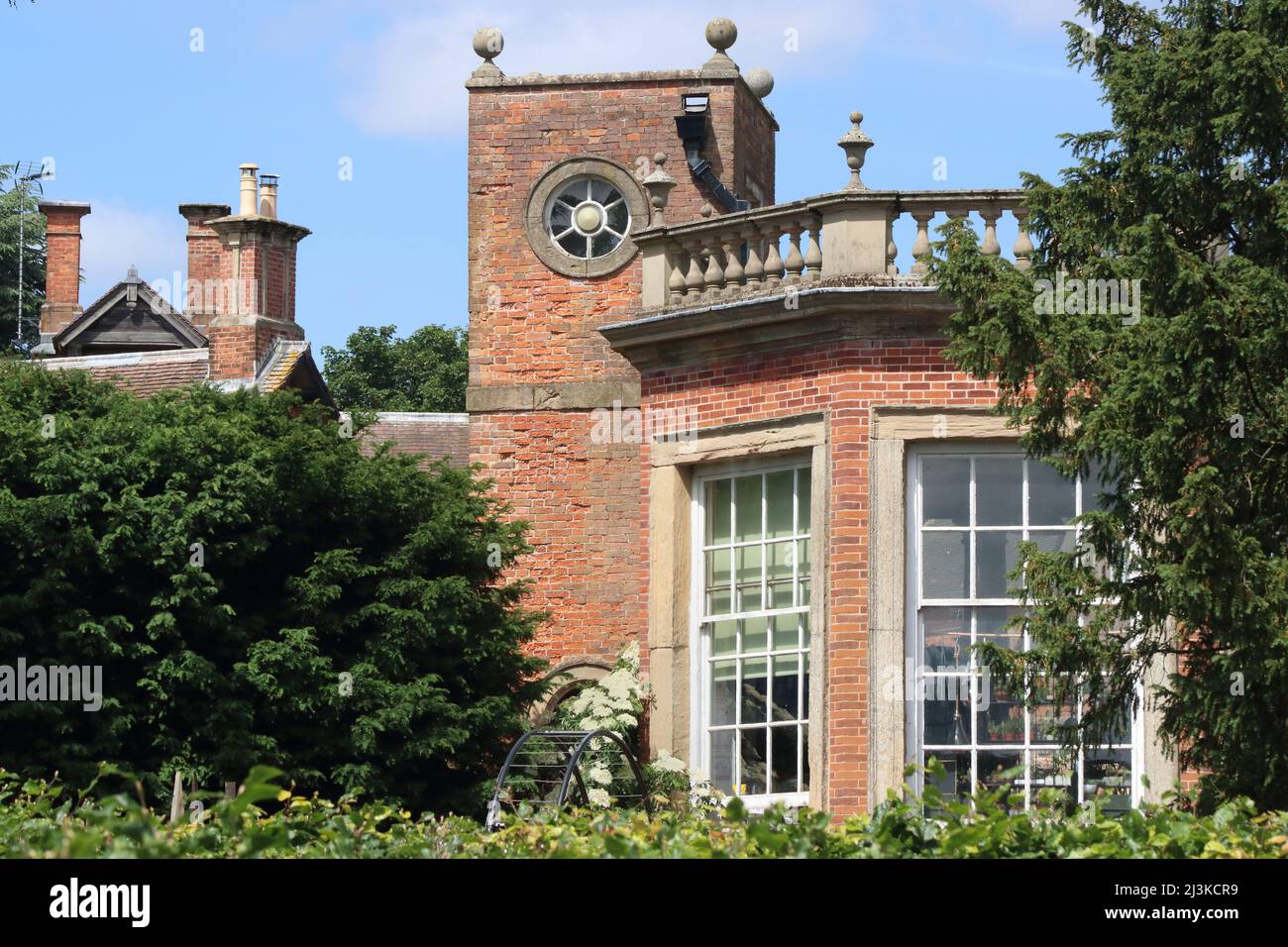 Orangery wurde in einen kleinen Gartenladen umgewandelt, Rufford Abbey Country Park, Ollerton, Nottinghamshire, Großbritannien Stockfoto