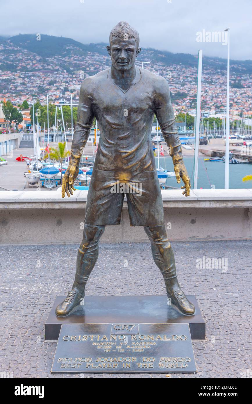 Funchal Portugal 12. Juni 2021 Statue von Cristiano Ronaldo in der portugiesischen Stadt Funchal Stockfotografie Alamy