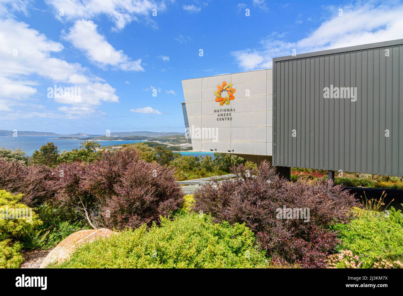 National Anzac Centre, ein modernes Museum zum Gedenken an die ANZACS des Ersten Weltkriegs, mit Blick auf den King George Sound, Albany, Westaustralien, Australien Stockfoto