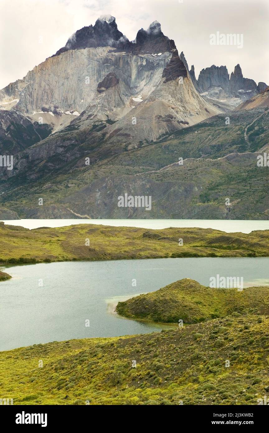 Cerro Paine Grande Peaks, Torres del Paine Nationalpark, Chile.; Cerro Paine Grande, Torres del Paine Nationalpark, Patagonien, Chile. Stockfoto