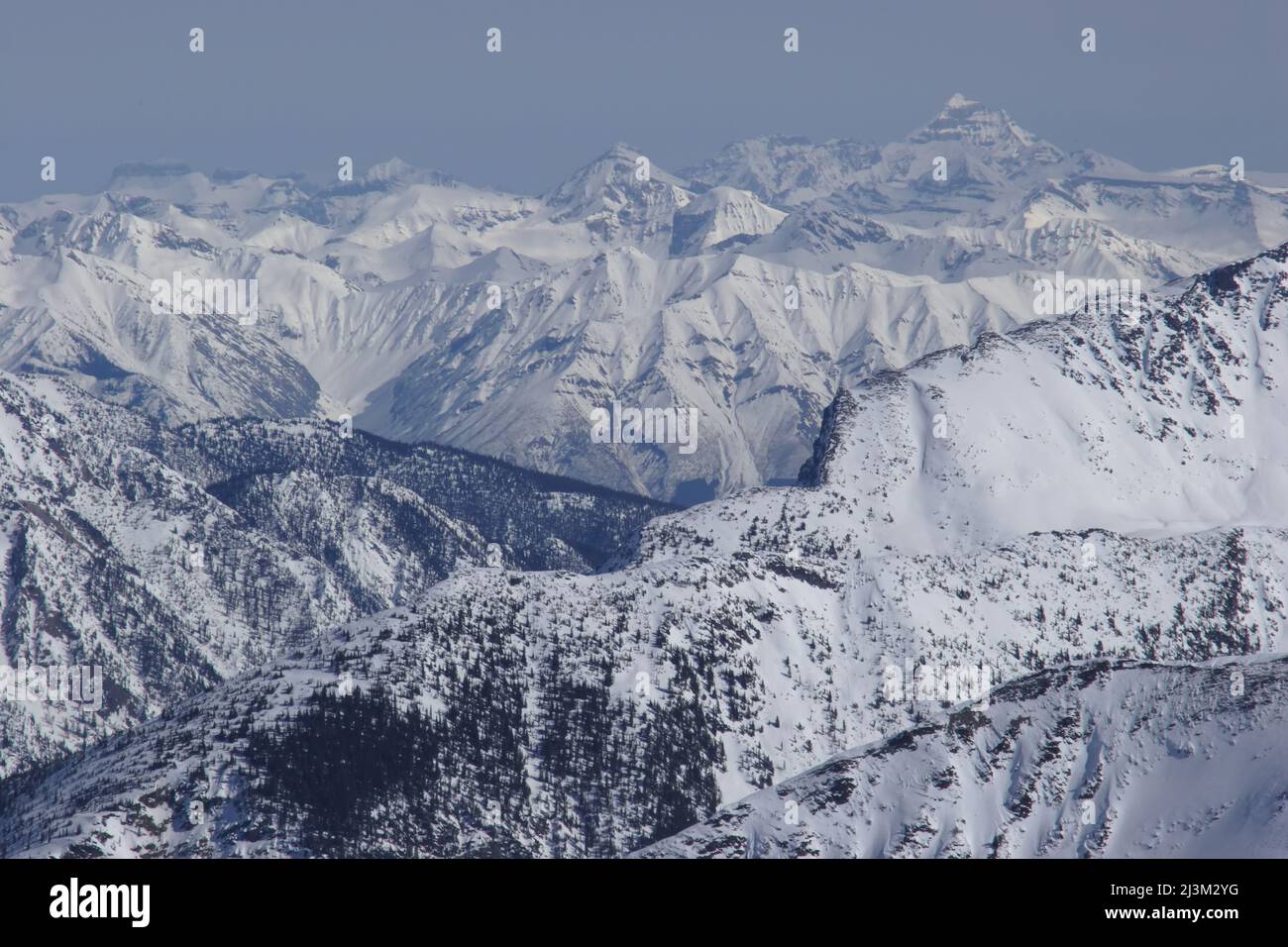 Schneebedeckte Selkirk Mountains.; Selkirk Mountains, British Columbia, Kanada. Stockfoto