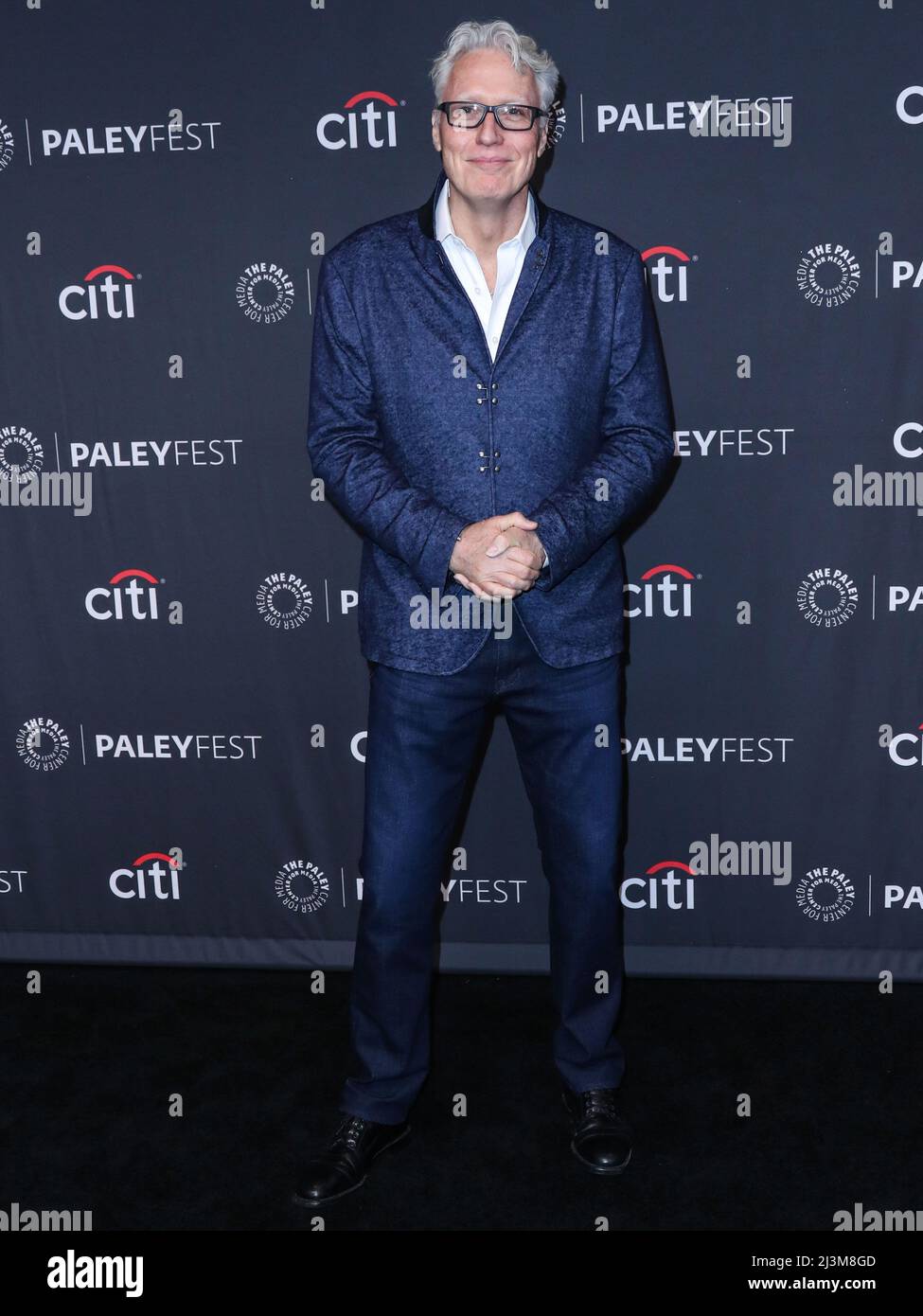 Hollywood, USA. 08. April 2022. HOLLYWOOD, LOS ANGELES, KALIFORNIEN, USA - 08. APRIL: Thomas Ian Griffith kommt beim PaleyFest LA 2022 an - Netflix's 'Cobra Kai', das am 8. April 2022 im Dolby Theater in Hollywood, Los Angeles, Kalifornien, USA, stattfand. (Foto von Xavier Collin/Image Press Agency) Quelle: Image Press Agency/Alamy Live News Stockfoto