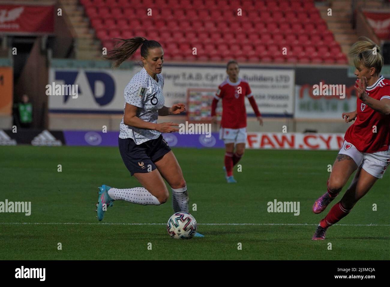 Parc y Scarlets, Wales. 8 Apr 2022, #6 Sandie Toletti (Frankreich). Kredit: Penallta Photographics/Alamy Live Nachrichten Stockfoto