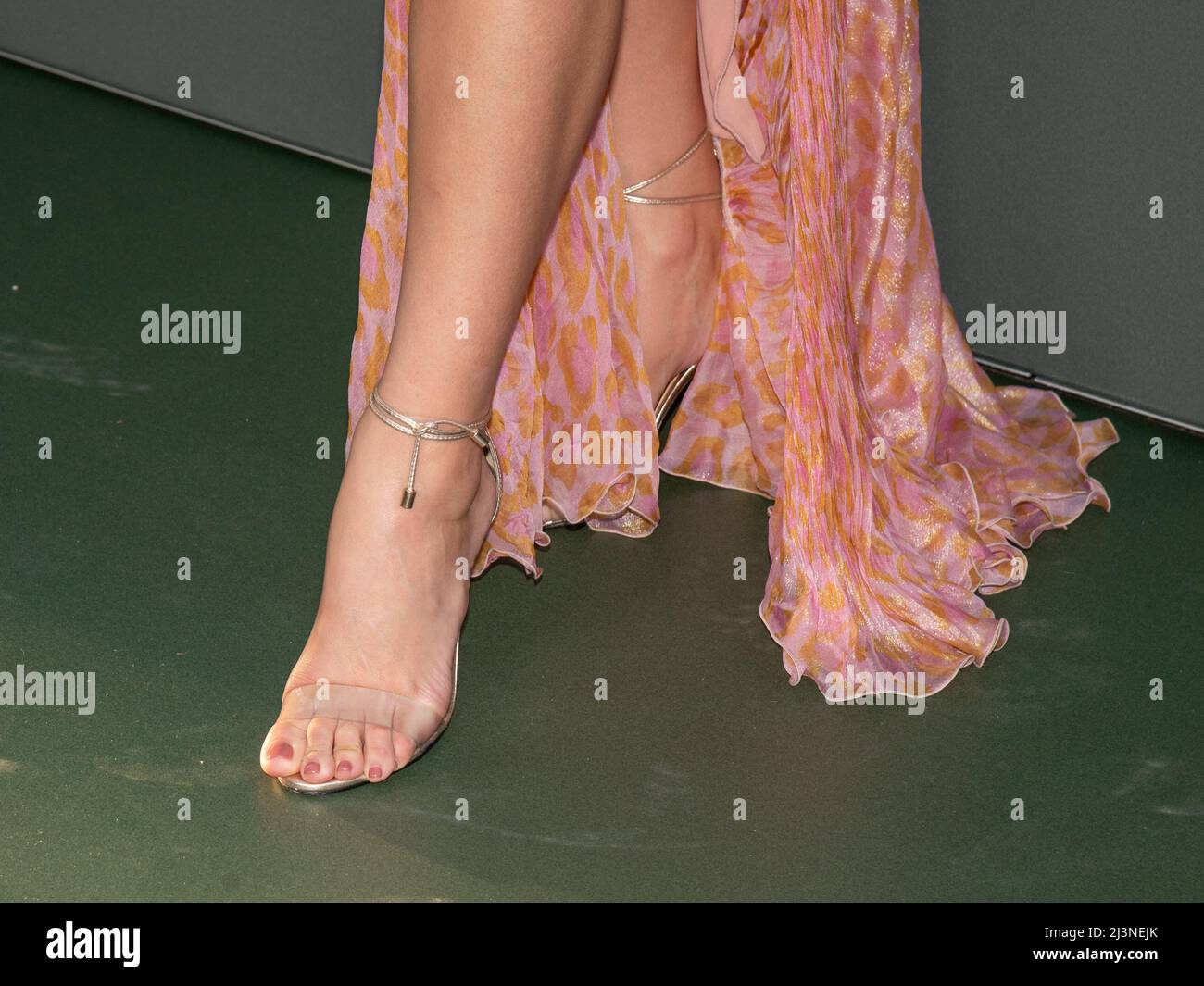 8. April 2022, Hollywood, Kalifornien, USA: Dichen Lachman nimmt an der Premiere von Apple TV Plus' ''Severance' Teil (Bild: © Billy Bennight/ZUMA Press Wire) Stockfoto