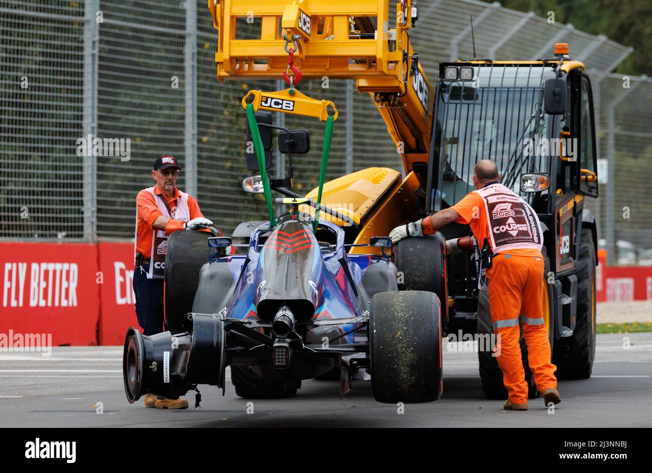 Melbourne, Australien . 09. April 2022. Nichola Latifi (CAN) vom Team Williams stürzt beim Qualifying während des Formel 1 Grand Prix von Australien am 9 auf dem Albert Park Grand Prix Kurs ab. April 2022. Quelle: Corleve/Alamy Live News Stockfoto