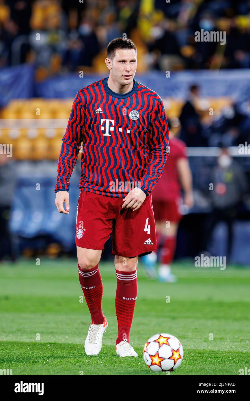 VILLARREAL, SPANIEN - APR 6: Niklas Sule im Einsatz während des UEFA Champions League-Spiels zwischen Villarreal CF und FC Bayern München im Estadio de la C Stockfoto