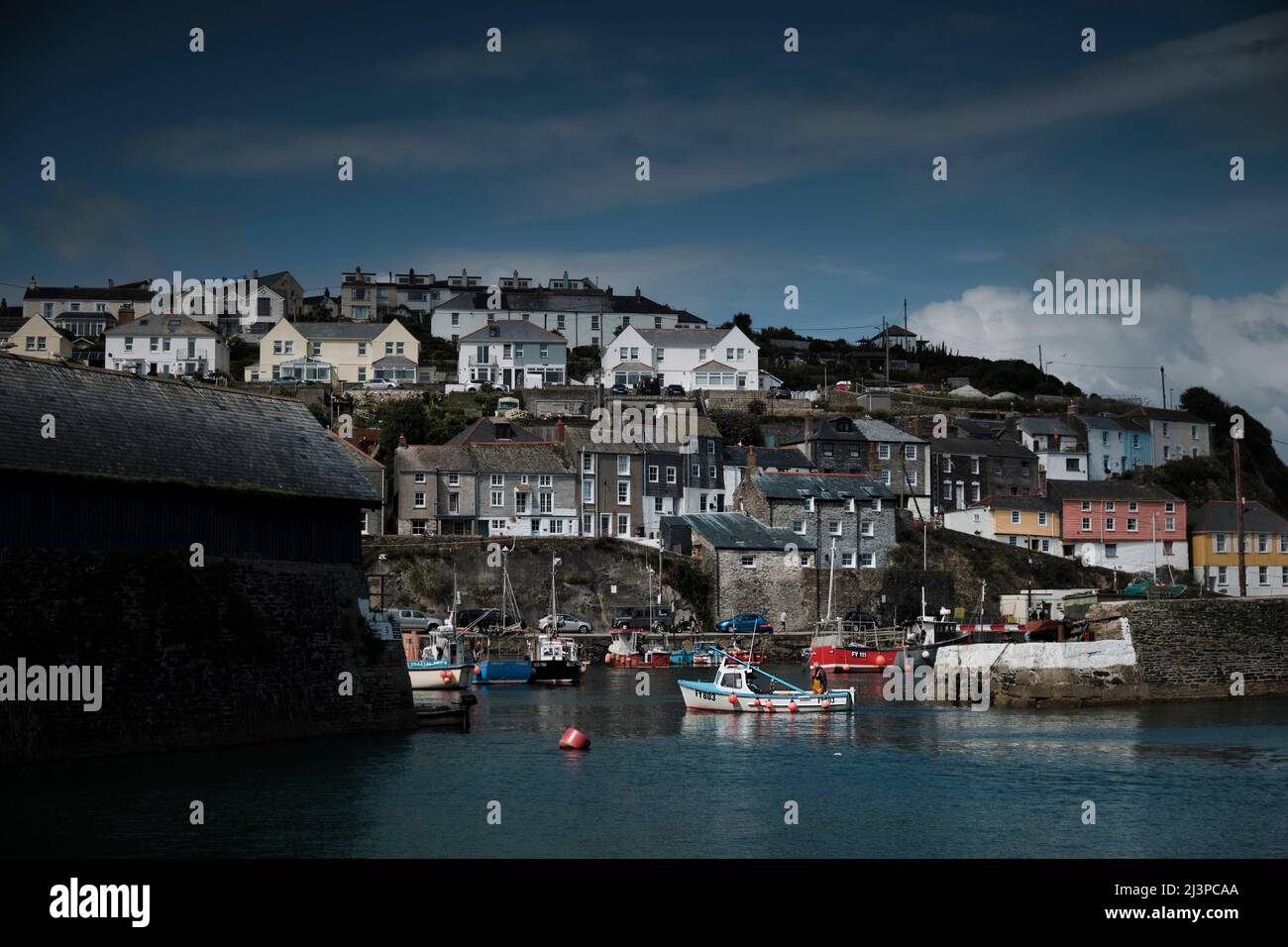 Britische Küstenfischerei, Fischerboot FY803 Verona Rückkehr, hafen mevagissey, cornwall Stockfoto