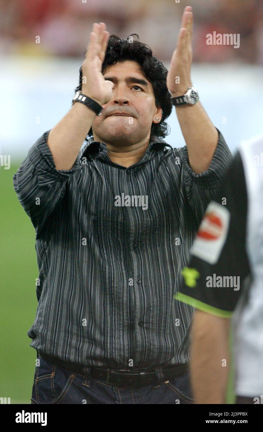 Mailand Italien 2005-05-31, San Siro Stadium , Diego Maradona, 'Partita del Cuore', Charity-Spiel zwischen den National Singers gegen das Goldene Team für Kinder Stockfoto