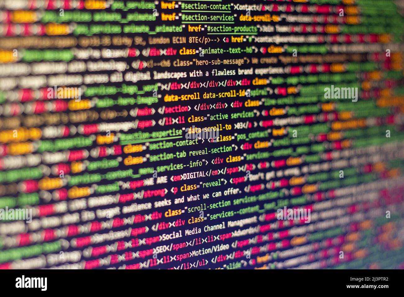 Codehintergrund. Web-Programmiersprache vom Entwickler geschrieben. HTML-, CSS-, javascript- und Web-Programmiercodes im Code-Editor Stockfoto