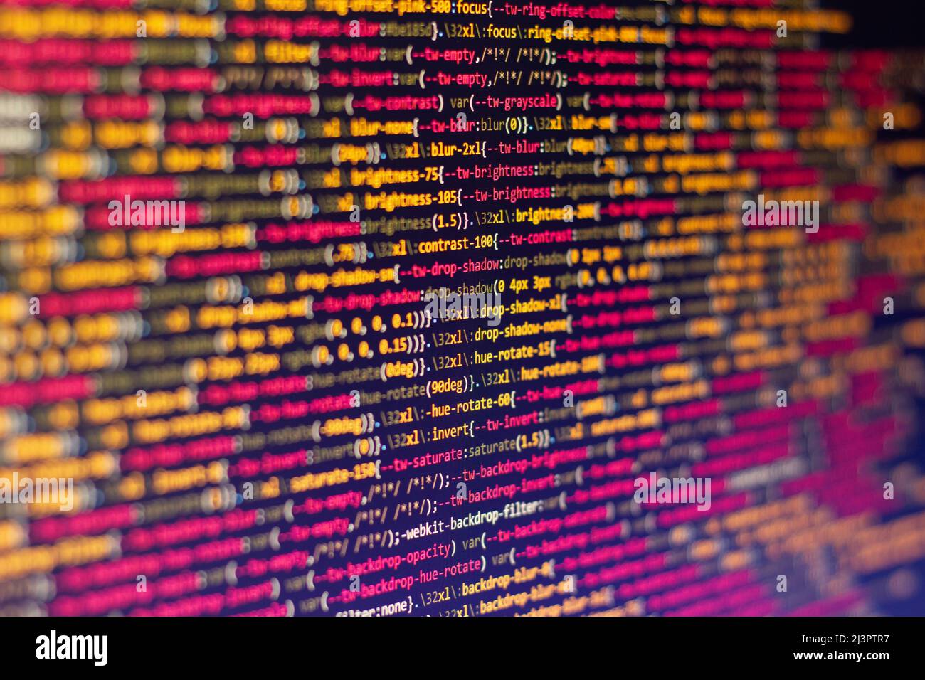 Codehintergrund. Web-Programmiersprache vom Entwickler geschrieben. HTML-, CSS-, javascript- und Web-Programmiercodes im Code-Editor Stockfoto