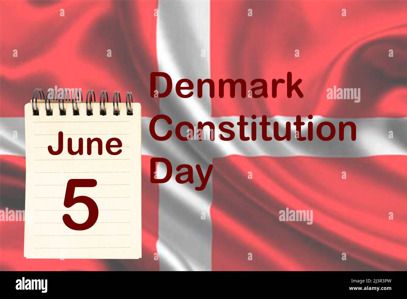Die Feier des dänischen Verfassungstages mit der Flagge und dem Kalender, der den 5. Juni anzeigt Stockfoto