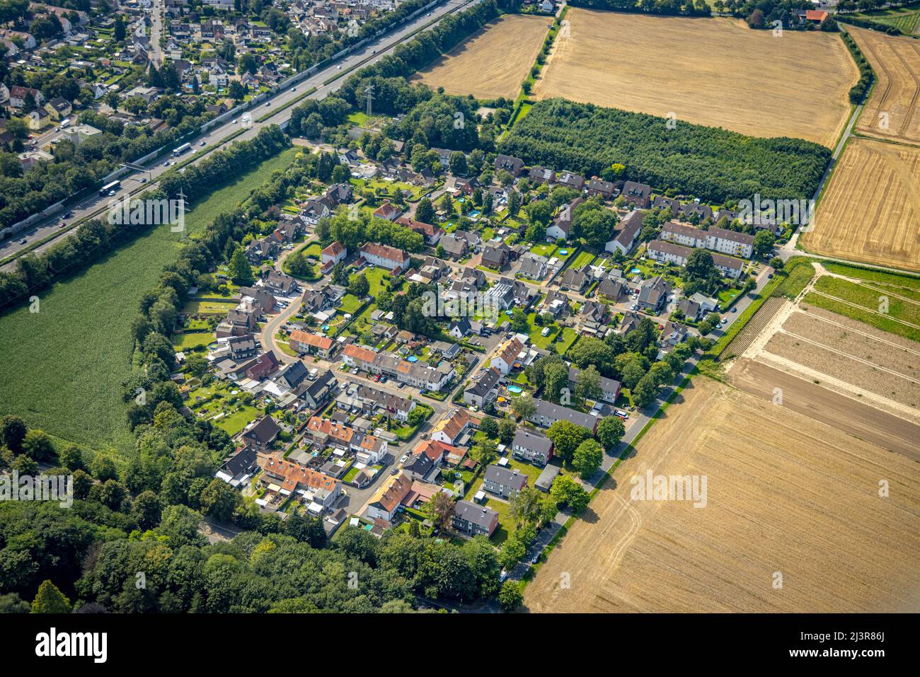 Luftaufnahme, Kupferberg-Siedlung an der Autobahn A2 im Koloniebezirk Tannenberg, Kamen, Ruhrgebiet, Nordrhein-Westfalen, Deutschland, Luft Stockfoto